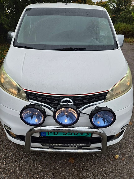 Nissan NV200 11 of 30
