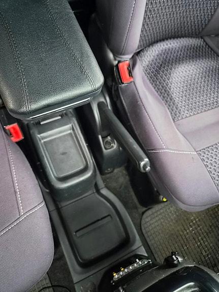 Nissan NV200 19 of 30
