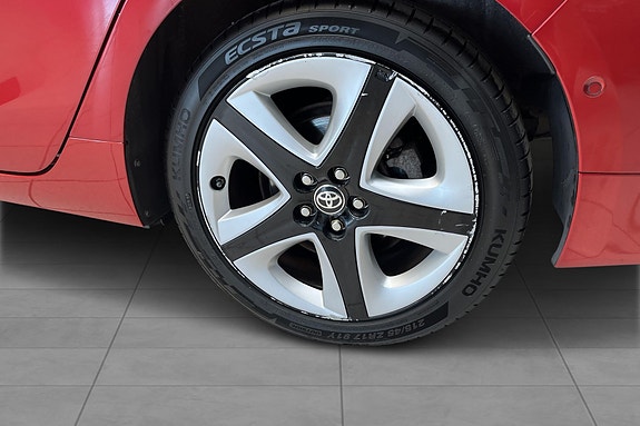 Toyota Prius 19 of 19