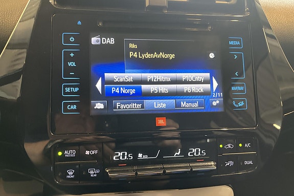 Toyota Prius 13 of 19