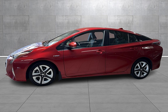 Toyota Prius 2 of 19