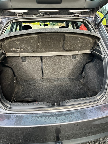 Toyota Auris 5 of 20