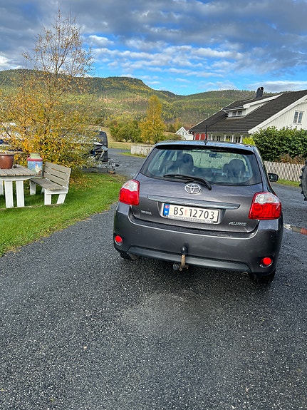 Toyota Auris 3 of 20