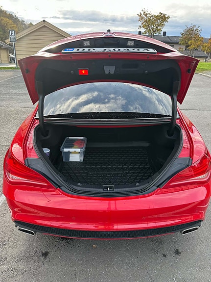 Mercedes-Benz CLA180 11 of 11