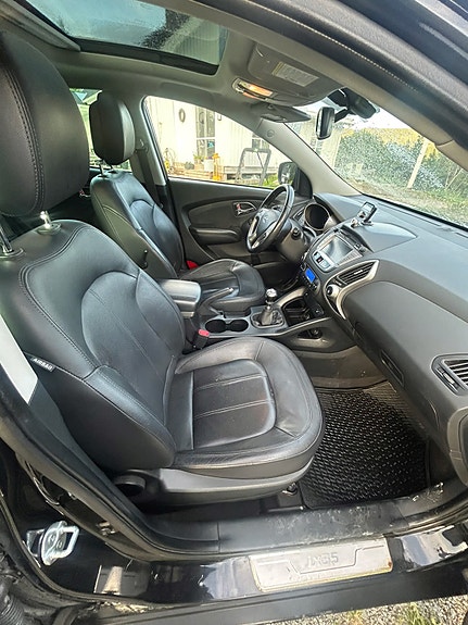 Hyundai ix35 8 of 30