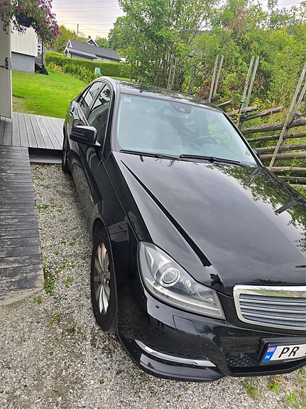 Mercedes-Benz C180 d 4 of 11