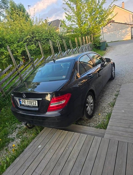 Mercedes-Benz C180 d 7 of 11