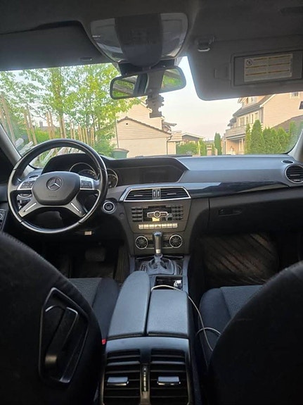 Mercedes-Benz C180 d 8 of 11