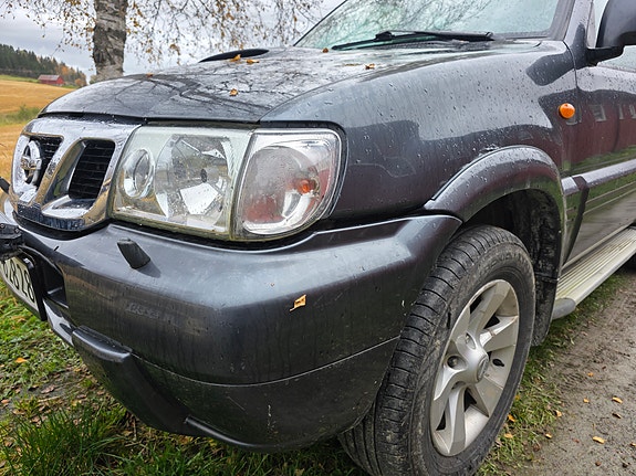 Nissan Terrano 7 of 13