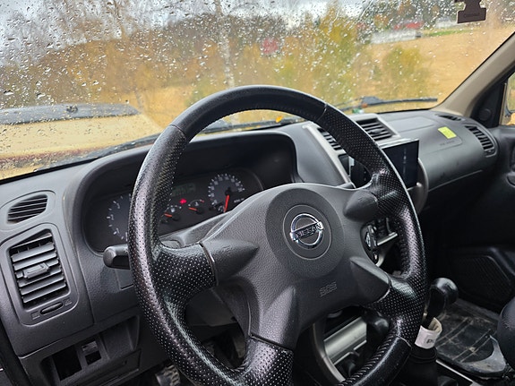 Nissan Terrano 11 of 13