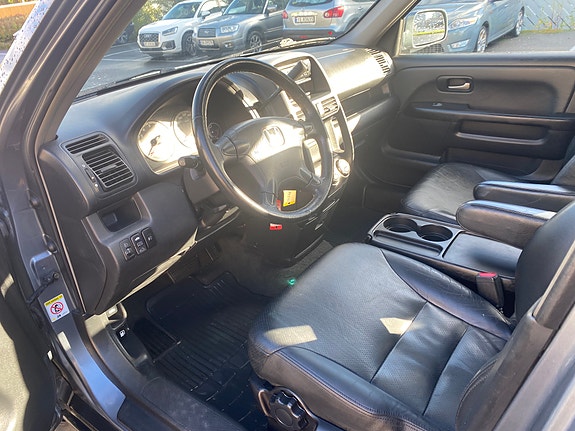Honda CR-V 8 of 14
