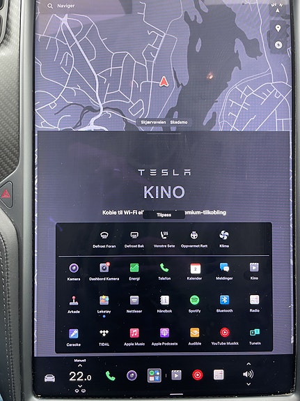 Tesla Model S 23 of 28
