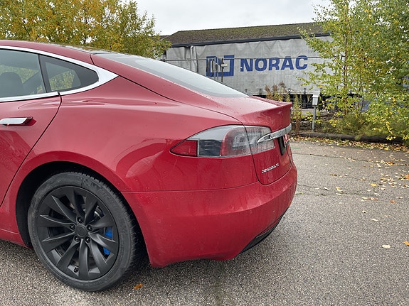 Tesla Model S 8 of 28