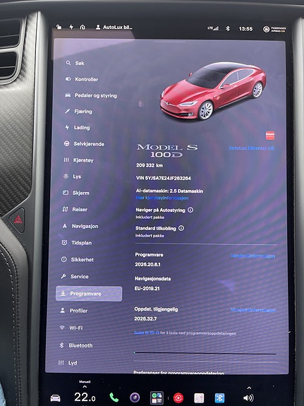 Tesla Model S 19 of 28