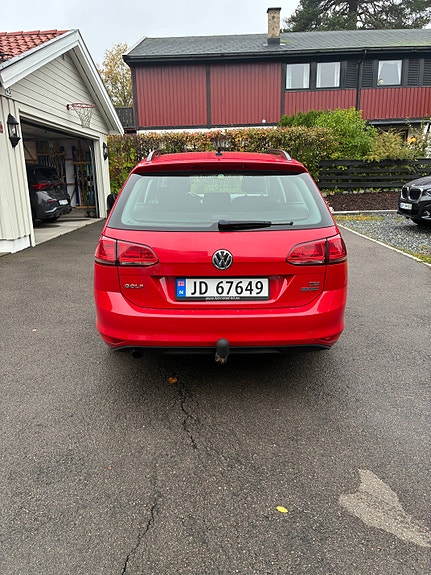 Volkswagen Golf VII 4 of 10