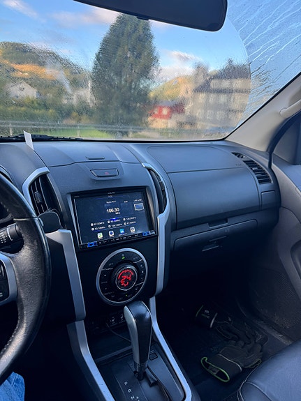 Isuzu D-max 7 of 7