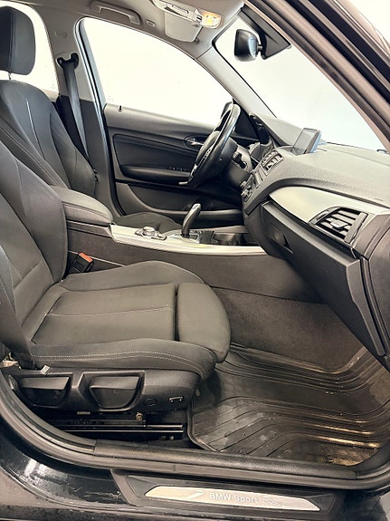 BMW 116i 12 of 25