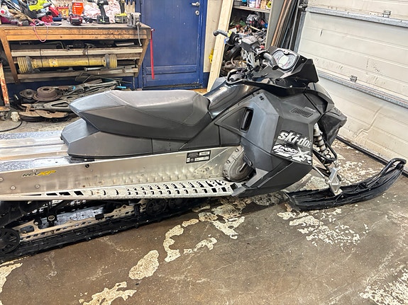 Ski-doo MXZ 7 of 9