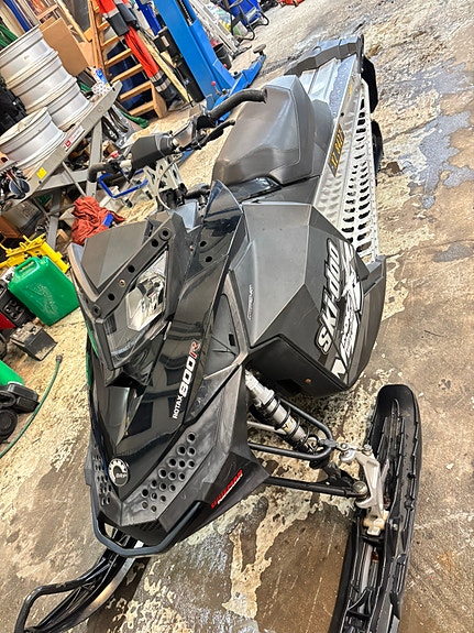 Ski-doo MXZ 9 of 9