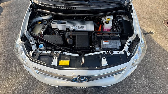 Toyota Auris 6 of 29