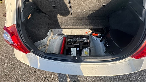 Toyota Auris 9 of 29