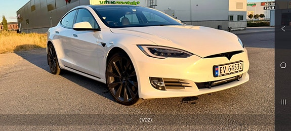Tesla Model S 24 of 26