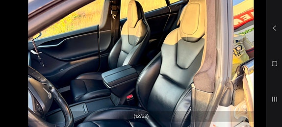 Tesla Model S 15 of 26