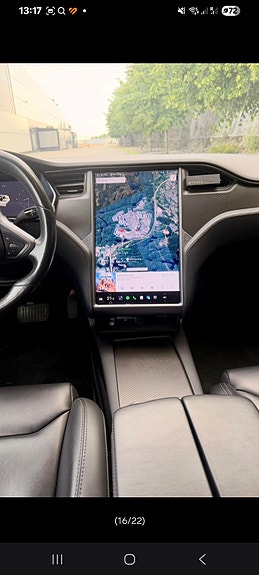 Tesla Model S 11 of 26