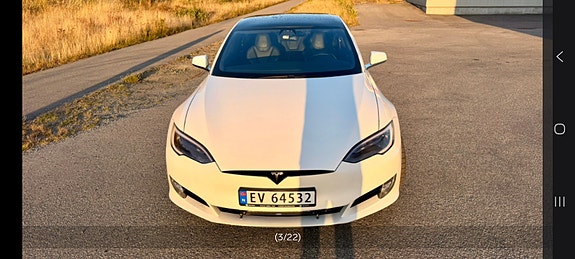 Tesla Model S 22 of 26