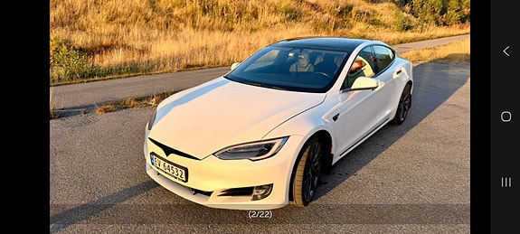 Tesla Model S 21 of 26
