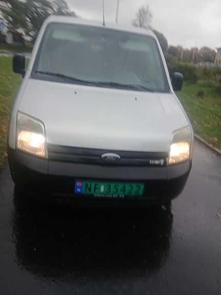 Ford Transit Connect 4 of 12