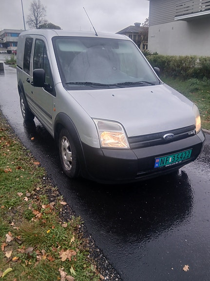 Ford Transit Connect 2 of 12