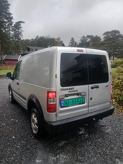 Ford Transit Connect 8 of 12