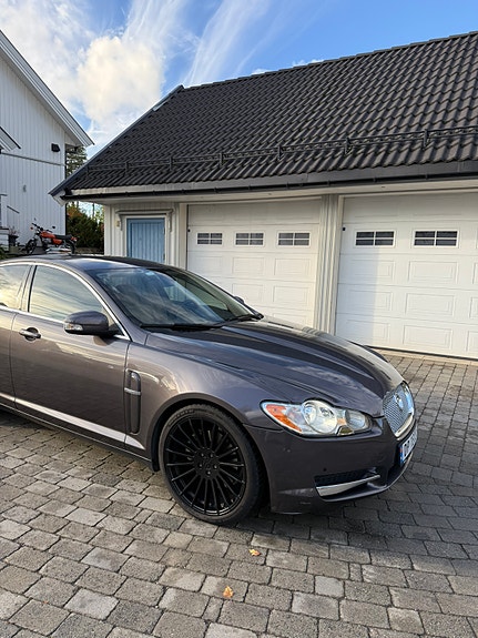 Jaguar XF 3 of 30