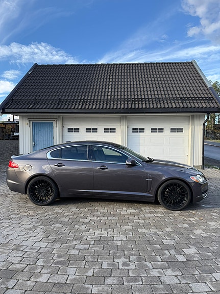 Jaguar XF 5 of 30