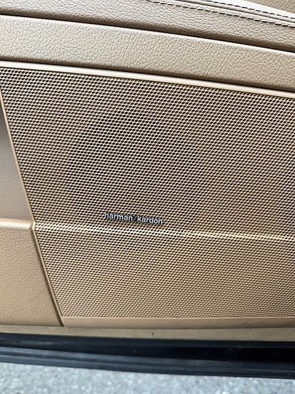 Mercedes-Benz S320 15 of 25