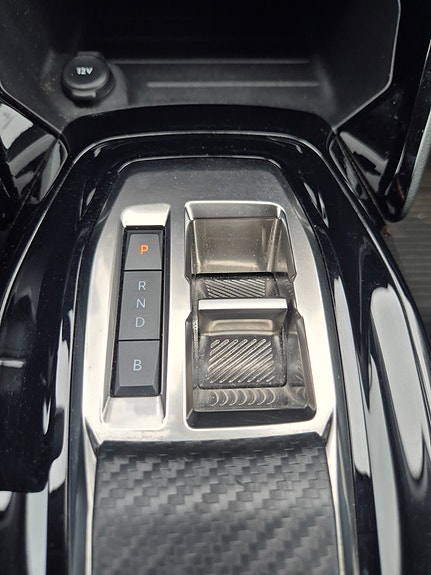 Peugeot 208 13 of 16