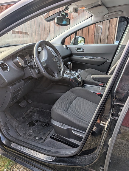 Peugeot 5008 5 of 11