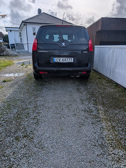 Peugeot 5008 11 of 11