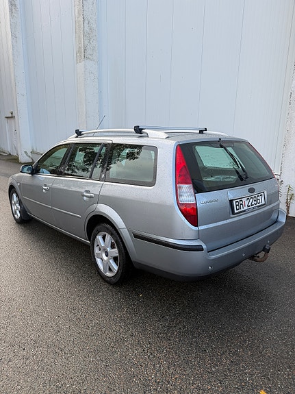 Ford Mondeo 3 of 21