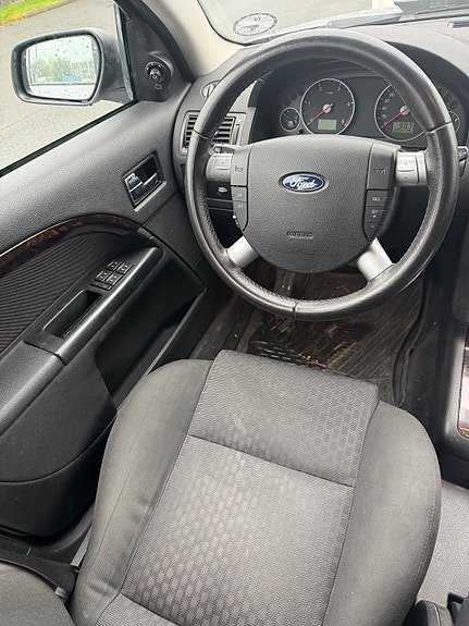 Ford Mondeo 11 of 21