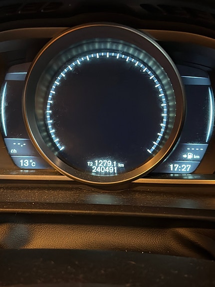Volvo V40 Cross Country 9 of 10