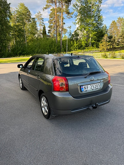 Toyota Corolla 6 of 21