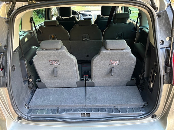 Peugeot 5008 10 of 15