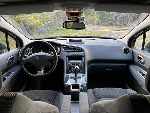 Peugeot 5008 7 of 15