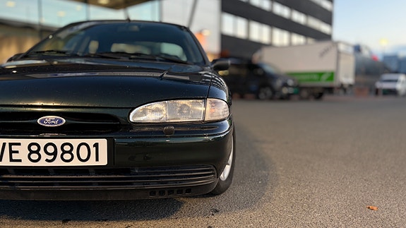 Ford Mondeo 3 of 15
