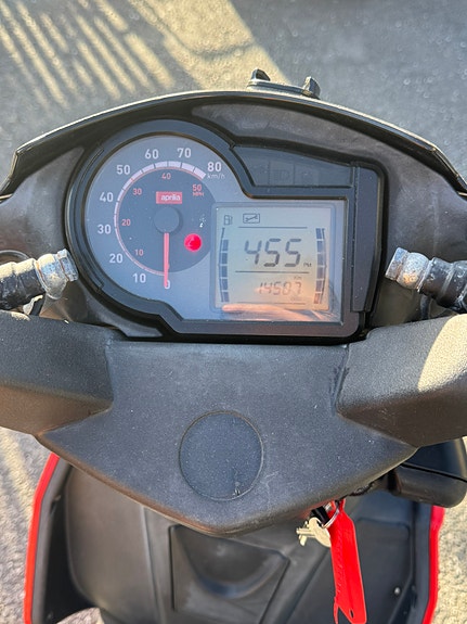 Aprilia SR 50 6 of 15