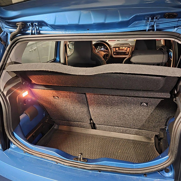 Volkswagen e-Up! 8 of 19