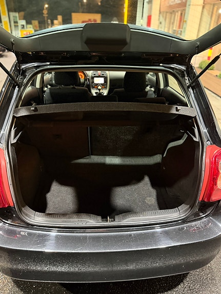 Toyota Auris 6 of 22