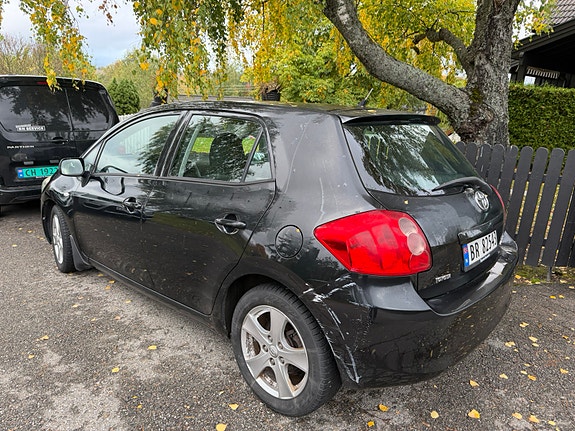 Toyota Auris 18 of 22